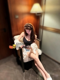 晨晨 23歲D罩杯：23歲極品爆乳榨汁機！坐擁大奶有料身材比例佳皮膚嫩白神顏、解鎖玩起