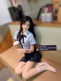 晴天 22歲C+罩杯｜笑起來甜到心坎！160/47可愛溫柔妹、聲音超好聽又愛撒嬌
