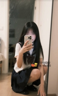 恩妮 20歲C+：清純可愛真學生妹！制服誘惑、膚白三點粉嫩女友感