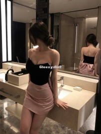 妍妍 25歲：E奶模特身材、服務認真有禮、舔蛋神技讓你全身酥麻