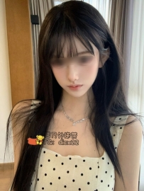 小涵 21歲C罩杯：21歲純情系天菜！坐擁甜美外型加上學生感氣質、體驗身材勻稱曲線自然