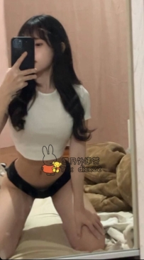 美美 23歲C+：極品素人短期兼職！展現小蠻腰與修長曲線迷人魅力、服務很好