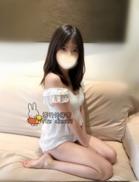 布布 24歲D罩杯：24歲台中茶客熱搜爆款！胸型漂亮皮膚白顏值很讚極品妹，解鎖跟我很配