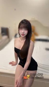 小樂 26歲 D+罩杯：緊身長裙包臀蕾絲誘惑、服務超有靈魂配合各種姿勢、浪起來停不下來