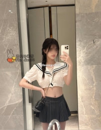 小悅 19歲 C+罩杯：159cm現役學生妹、制服騎乘猛扭、全身舔弄69互舔、軟甜浪叫實測