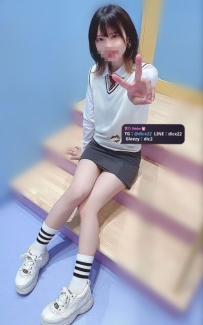 🇹🇼小小 21歲C罩杯｜極品超萌雪白美乳年輕熱情尤物！160/46C美胸「21歲年輕熱情/超萌