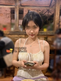 妍妍 26歲C+：頂級多汁粉嫩神物！坐擁極品粉嫩美鮑可吸可舔可喝淫水、化身超可愛單純